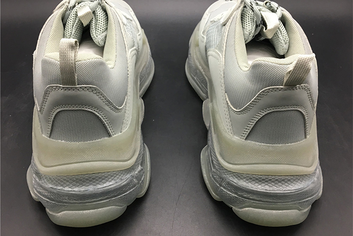 Ba*len*cia*ga triple s trainer 